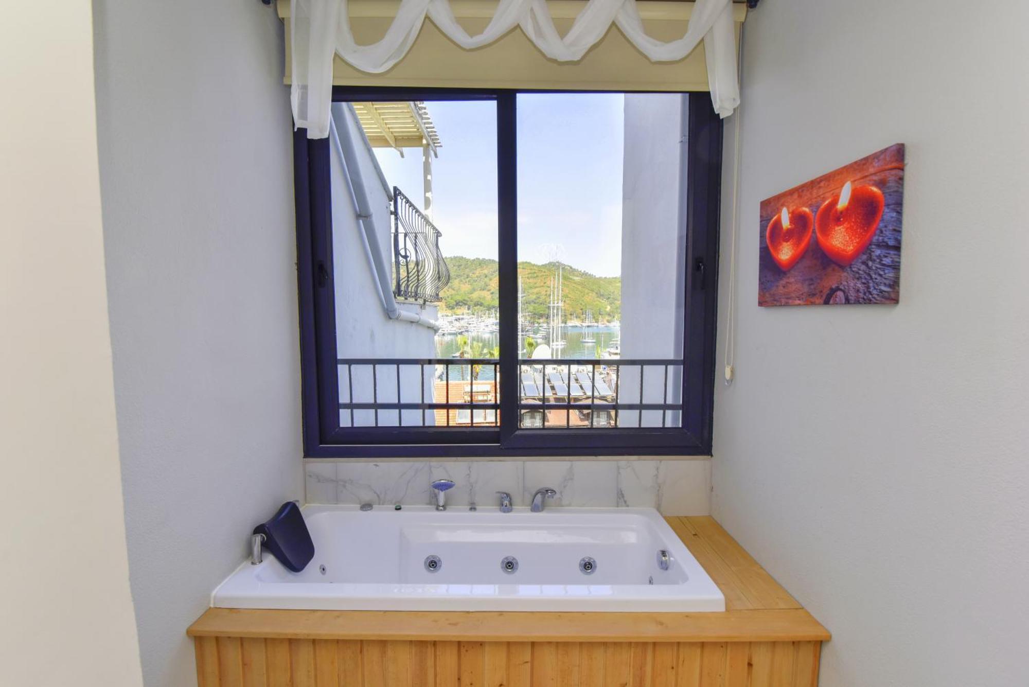 Hotel Royalis Boutique 3*